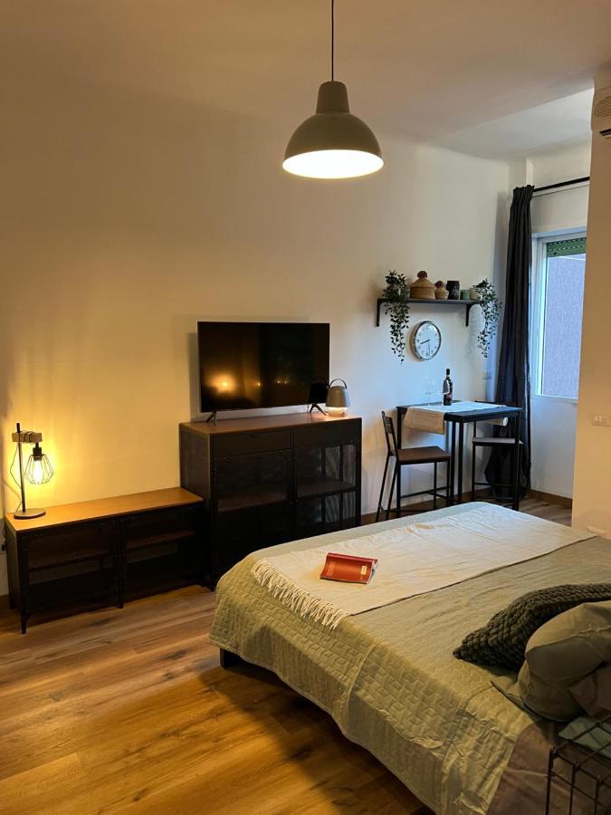 Stylish Apartment 3 Km Away From Duomo - Netflix, Wi-Fi, All Comforts Included Милан Экстерьер фото